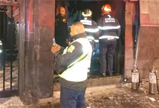 Explosi&oacute;n de transformador causa incendio en edificio del Congreso de la CDMX