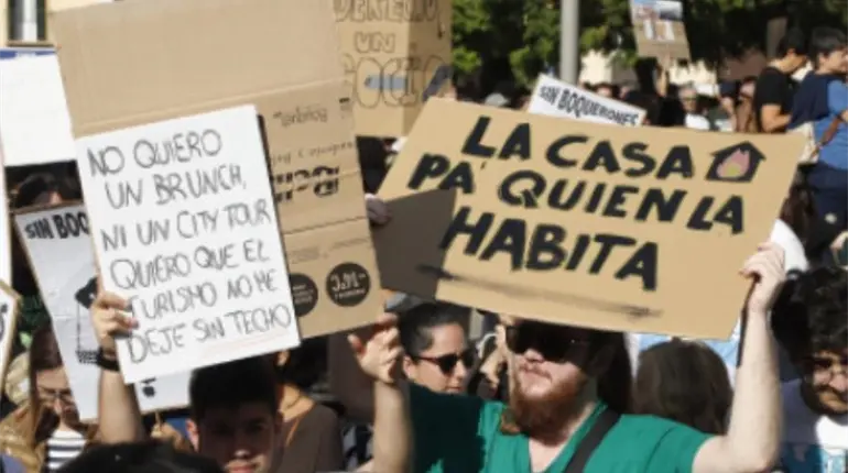 Derecha tumban decretos sobre vivienda contra fondos buitre en Espa&ntilde;a