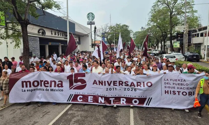 Celebra Morena Tabasco sus 15 años de fundación con marcha en Villahermosa