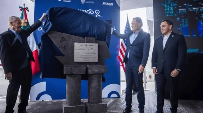 Gobierno de Quer&eacute;taro y EE. UU. colocan primera piedra de nueva academia de polic&iacute;as