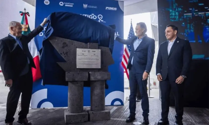 Gobierno de Querétaro y EE. UU. colocan primera piedra de nueva academia de policías