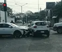 Adulta mayor resulta lesionada tras choque entre 2 autos en Mario Brown de Villahermosa