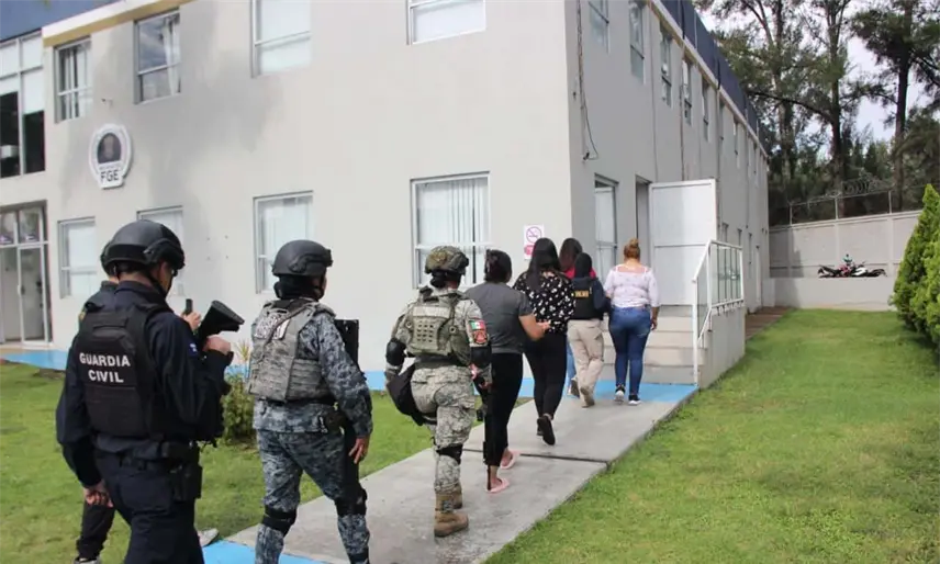 Fiscalía de Michoacán detiene a 4 mujeres implicadas en extorsión y secuestro exprés