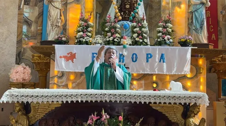 Padre Tiktokero llama a sumarse a oraciones por la paz y a evangelizar a trav&eacute;s de redes sociales