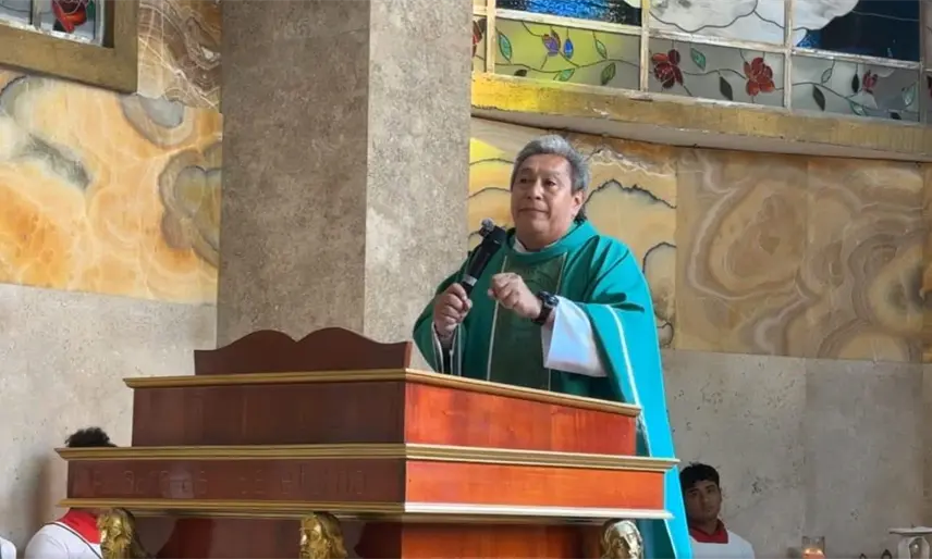Llama el padre ´Tiktokero´ a reflexionar sobre el valor de la vida y dar buenos frutos desde la fe