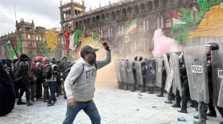 Marcha del 2 de octubre deja p&eacute;rdidas por m&aacute;s de 48 mdp en comercios: Canaco CDMX
