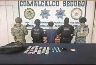 Detienen en Comalcalco a menor de edad con marihuana y coca&iacute;na listas para su venta