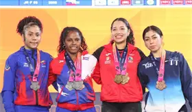Irene Borrego gana tres oros para M&eacute;xico en Panamericano de Halterofilia en Nayarit