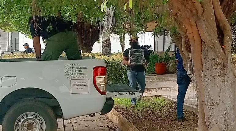 FGE incauta equipos de c&oacute;mputo y documentaci&oacute;n de la Uni&oacute;n de Cr&eacute;dito Ganadero