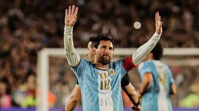 Con gol y agradecido con la afici&oacute;n Messi dice adi&oacute;s a la Selecci&oacute;n Argentina