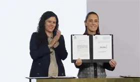 Sheinbaum promulga decreto que proh&iacute;be doble nacionalidad para aspirantes a la Presidencia y gubernaturas