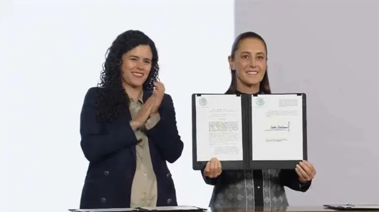Sheinbaum promulga decreto que proh&iacute;be doble nacionalidad para aspirantes a la presidencia y gubernaturas