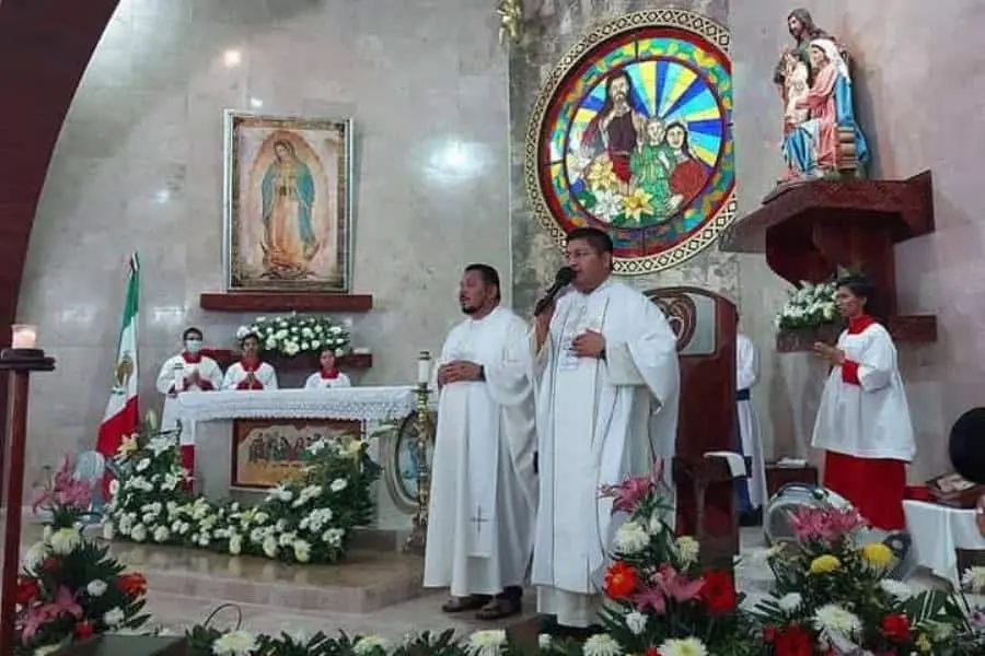 Roban en la Parroquia La Sagrada Familia de Indeco Roban en la Parroquia La Sagrada Familia de Indeco