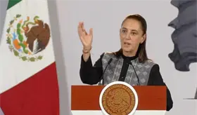 Felicita Sheinbaum a Morena por su 15 aniversario, descarta desgaste y llama a mantener sus principios