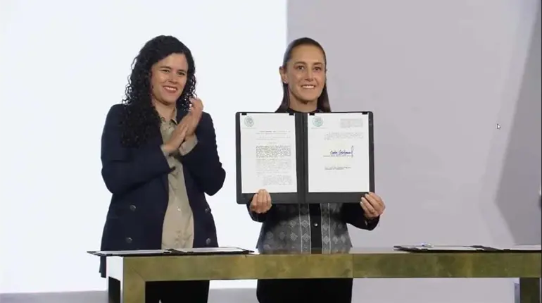 Sheinbaum promulga decreto que proh&iacute;be doble nacionalidad para aspirantes a la presidencia y gubernaturas