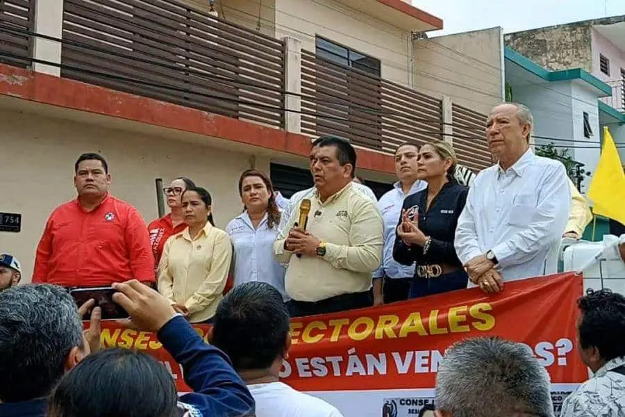 Juntos x Tabasco arma mitin en inicio del proceso electoral local Juntos x Tabasco arma mitin en inicio del proceso electoral local
