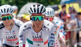 El mexicano Isaac del Toro queda muy atr&aacute;s en la Gran Piemonte, al culminar en el lugar 82