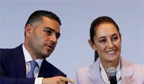 Considera Sheinbaum como "mucha grilla" del PVEM el destape de Harfuch