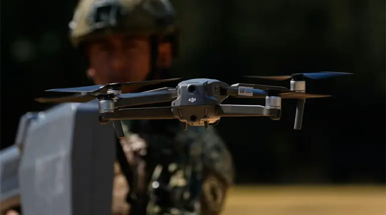 Revela Sheinbaum que Defensa y Marina tienen plantas de fabricaci&oacute;n de drones mexicanos