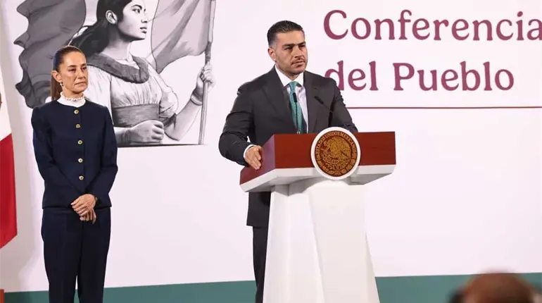 Rechaza Sheinbaum haber "rega&ntilde;ado" a Garc&iacute;a Harfuch tras reporte del The WSJ