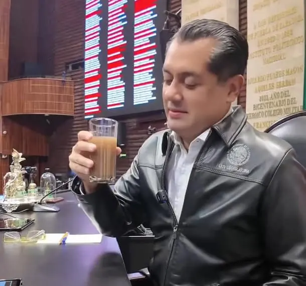 Vicepresidente de San Lázaro arremete contra MC por mala calidad del agua en Guadalajara