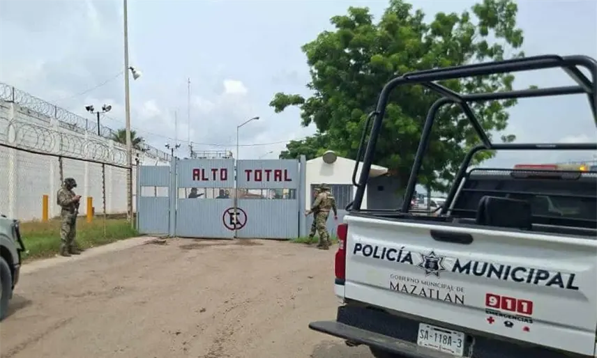 Nueva riña en penal de Mazatlán deja dos internos muertos