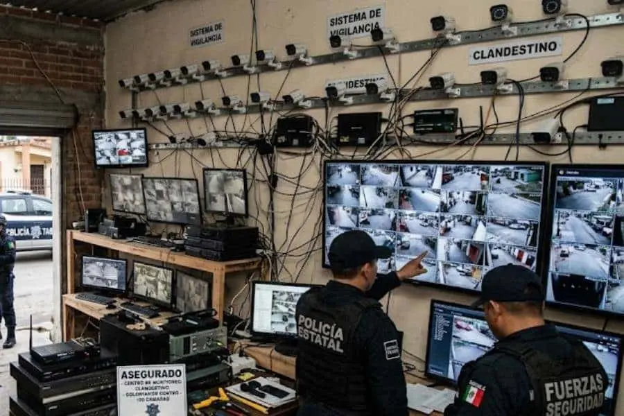 Aseguran sitio de vigilancia clandestino en Centro con 120 c&aacute;maras