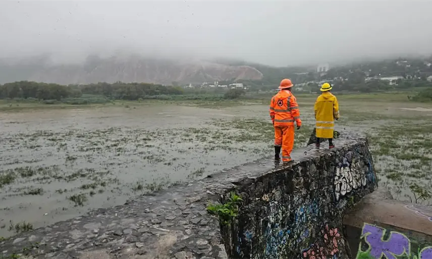 Simón provoca inundaciones y deslaves en Acapulco