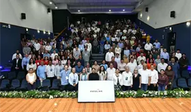 Convoca UJAT a construir una radio universitaria m&aacute;s abierta, joven y digital, durante Encuentro Nacional de Radios