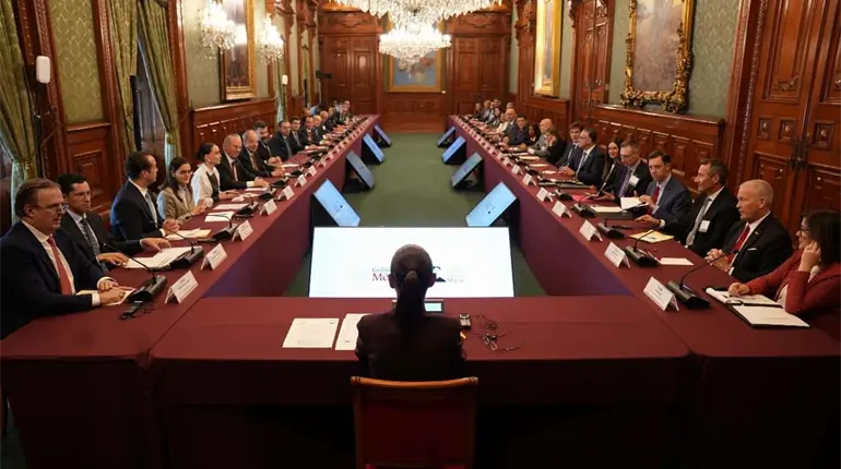 Sheinbaum prev&eacute; repunte econ&oacute;mico en 2027, "vamos bien", afirma