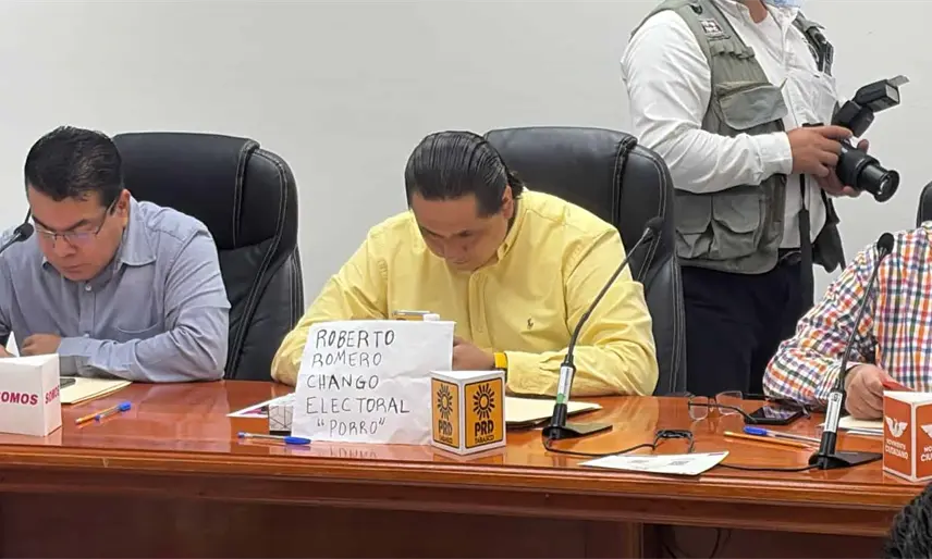 Se enfrascan representantes electorales del PRD y Morena entre acusaciones mutuas