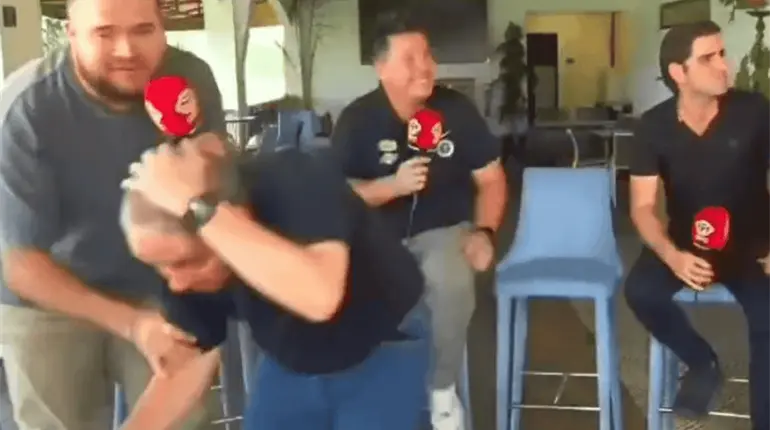 Video muestra el momento en que conductores de un programa deportivo en vivo, sintieron el fuerte temblor en Panam&aacute;