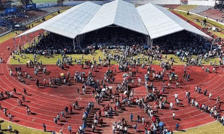Descarta SOTOP daños en campo del Estadio Olímpico tras evento de Sheinbaum en Tabasco