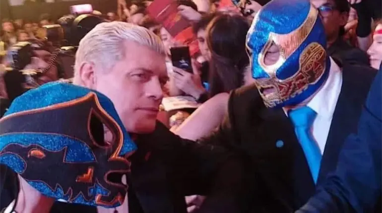 El luchador tabasque&ntilde;o "Canek" convive con la superestrella de la WWE Cody Rhodes