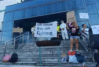 Exigen ambientalistas a Pemex transparencia y soluci&oacute;n inmediata ante olores a hidrocarburo