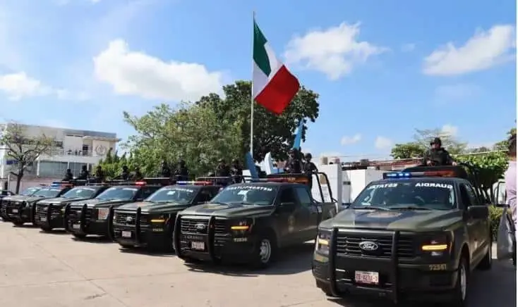Gobierno no infringi&oacute; ninguna ley en uso de color verde para patrullas: Finanzas
