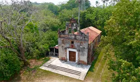 Pese al cierre de hist&oacute;rica Iglesia de Las Mirandillas en Cunduac&aacute;n se sigue celebrando misa en sede alterna: Obispo