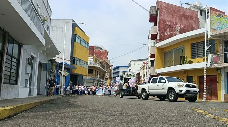 Feligreses y sociedad civil marchan juntos en Villahermosa en defensa de la vida y la dignidad humana