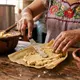 Anuncia Padre Tiktokero venta de tamales para el D&iacute;a de Muertos en beneficio de la parroquia de Chiltepec