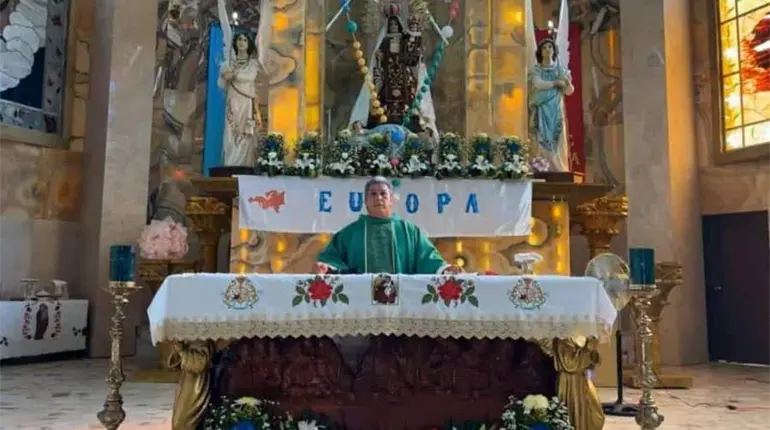 Ya est&aacute;n disponibles en redes los 30 temas de la biblia para misionar: Padre Camacho