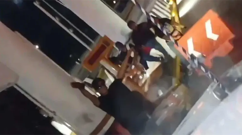 Toman caseta de cobro S&aacute;nchez Magallanes de la autopista Coatzacoalcos – C&aacute;rdenas