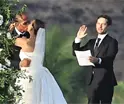 Tobey Maguire oficia la boda de su exesposa Jennifer Meyer en Haw&aacute;i