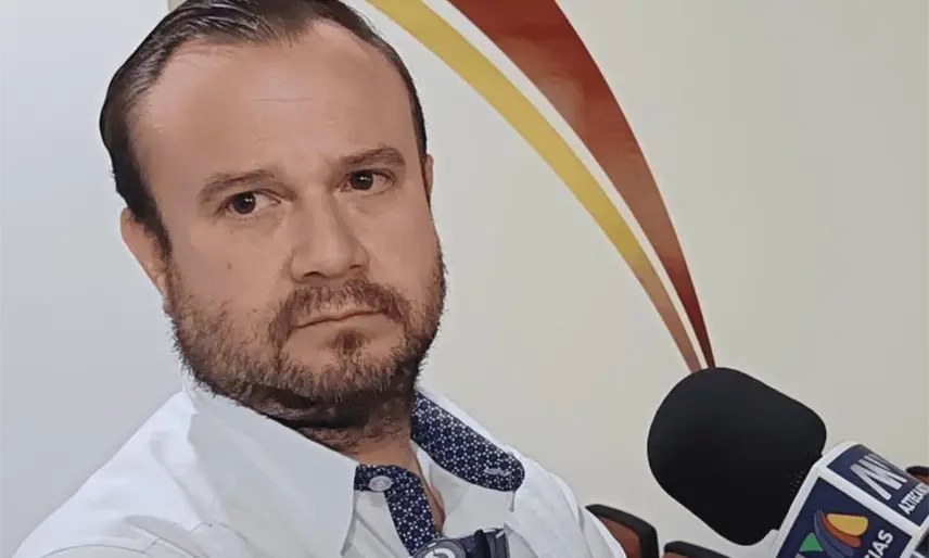¡No basta el agua!, hay que tomar electrolitos para compensar pérdida de minerales: Sociedad de Médicos Certificados de Tabasco