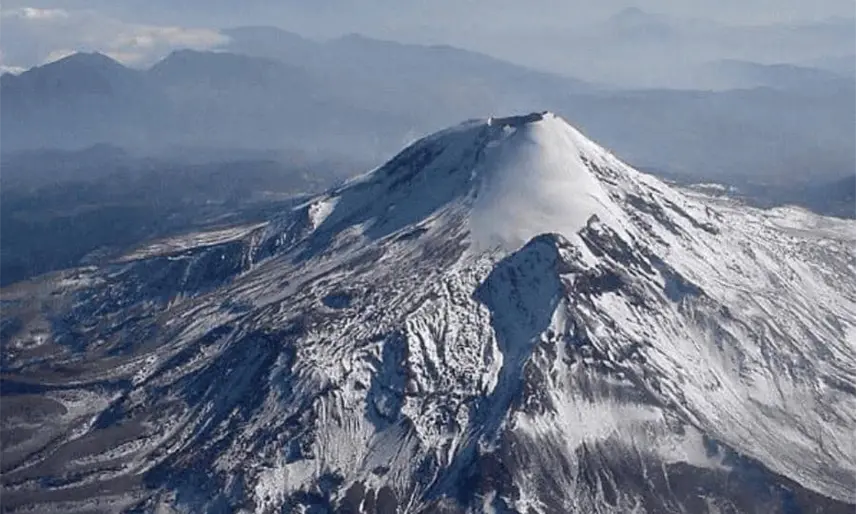 Advierten que el Pico de Orizaba podría perder su último glaciar en 2030