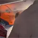 Bater&iacute;a port&aacute;til causa aterrizaje de emergencia tras incendiarse durante un vuelo en la India