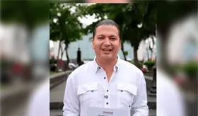 Formaliza Bracamonte registro como aspirante a coordinador municipal de Morena en Centro