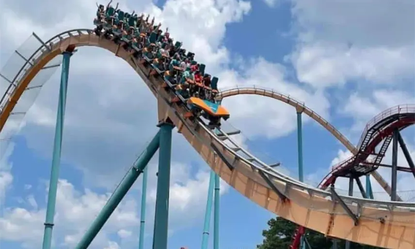 Six Flags cierra 10 montañas rusas en EE. UU. y Canadá tras fatal accidente en Atlanta