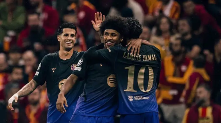 Barcelona golea al Galatasaray, Atl&eacute;tico de Madrid vence al Manchester United