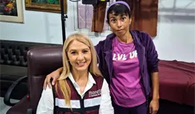Aspirante de Morena en Tijuana presume masaje tras d&iacute;a de arduo trabajo