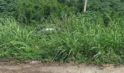Camioneta termina fuera de la Macuspana-Villahermosa